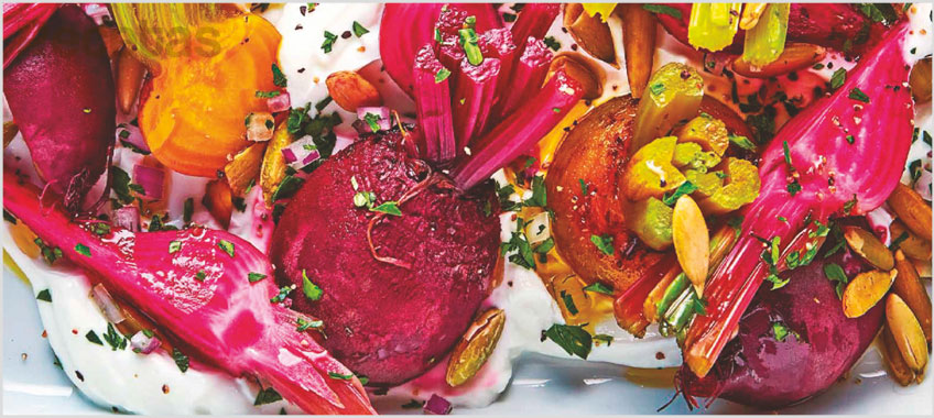 Betabeles rostizados con jocoque y vinagreta balsámica